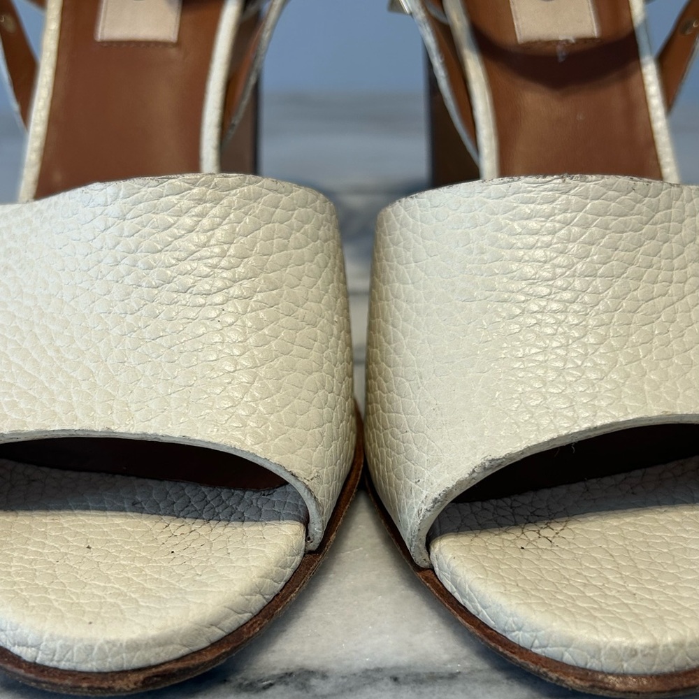 Valentino Garavani Rockstud Block Heel Sandal 39.5 Cream Leather Studded Classic - Picture 7 of 14